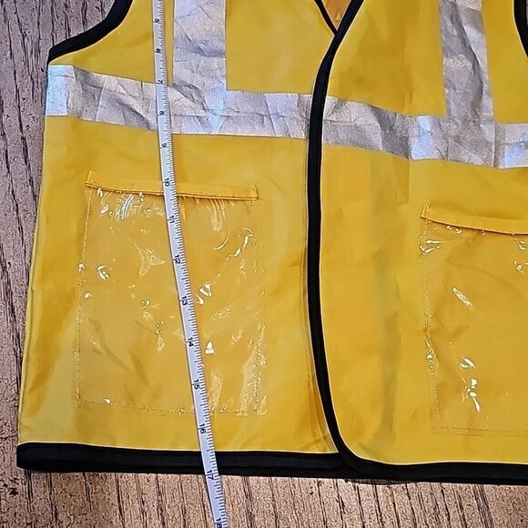 Kids construction worker vest and hat - Picture 7 of 9